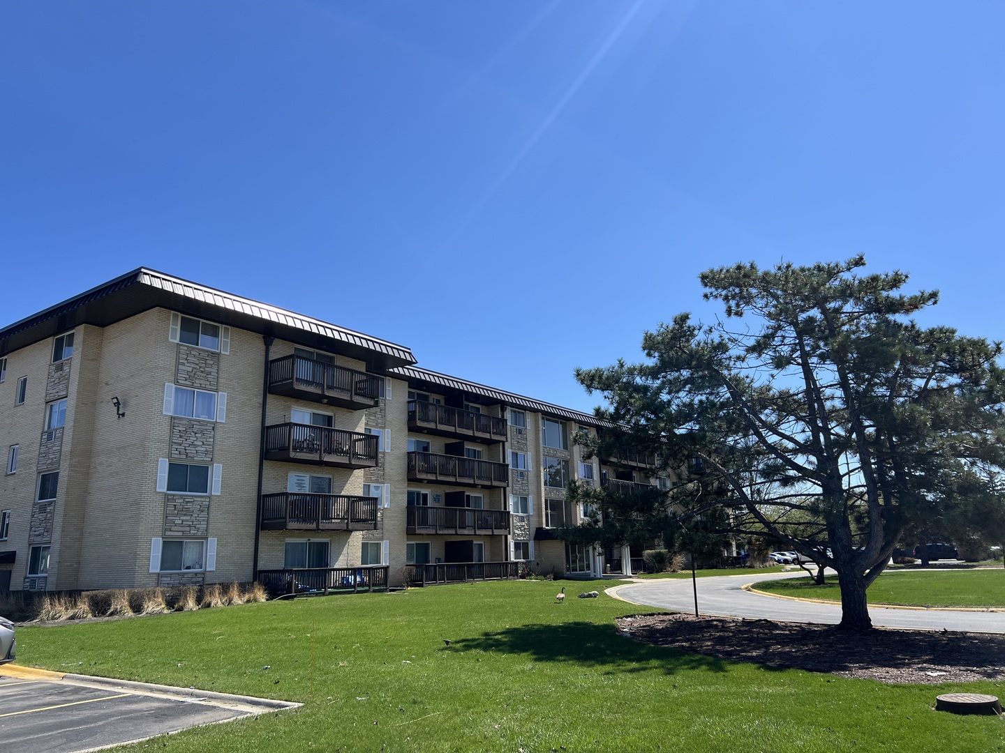 2218 South Goebbert Road, Unit 393 Arlington Heights, IL 60005 - Photo 19 of 20