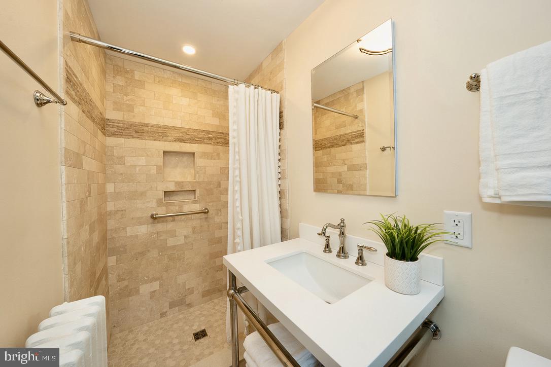 518 West Beechtree Lane Wayne, PA 19087 - Photo 29 of 42 Gallery Image 29