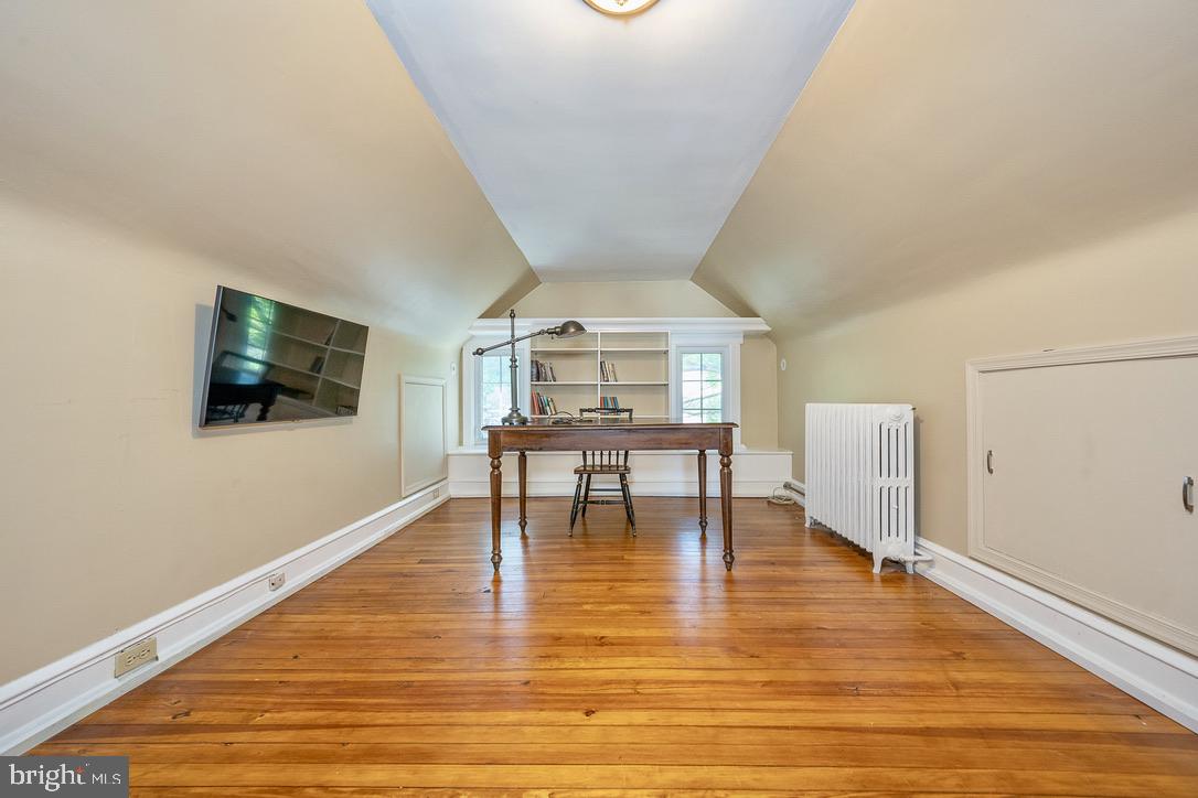518 West Beechtree Lane Wayne, PA 19087 - Photo 32 of 42 Gallery Image 32