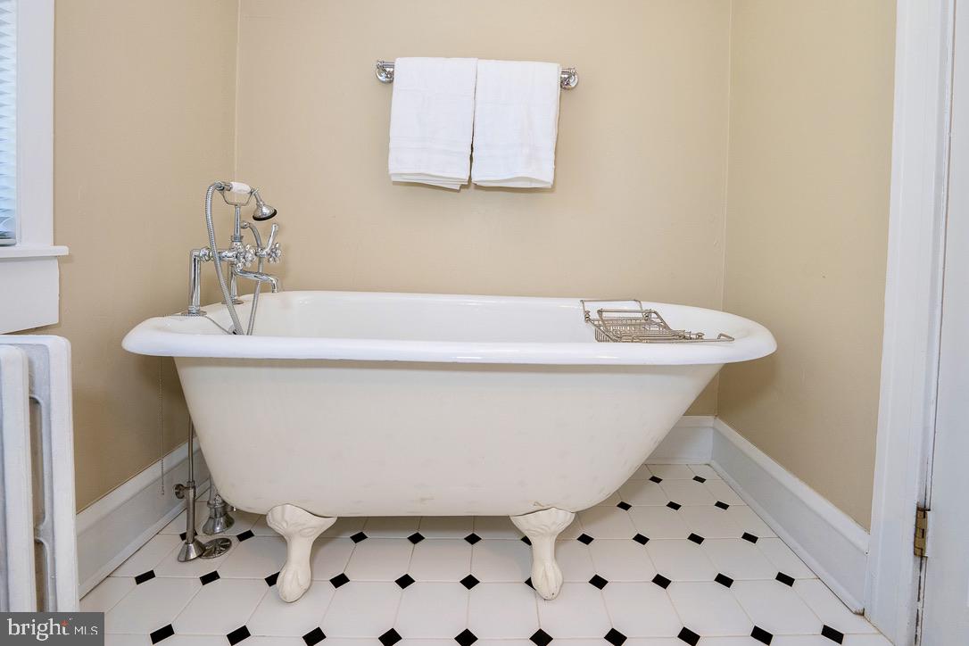 518 West Beechtree Lane Wayne, PA 19087 - Photo 35 of 42 Gallery Image 35
