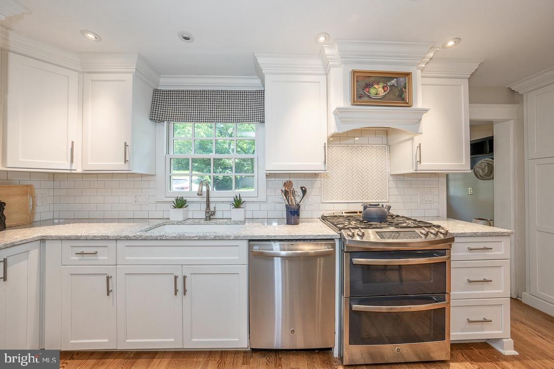 518 West Beechtree Lane Wayne, PA 19087 - Photo 10 of 42 Gallery Image 10