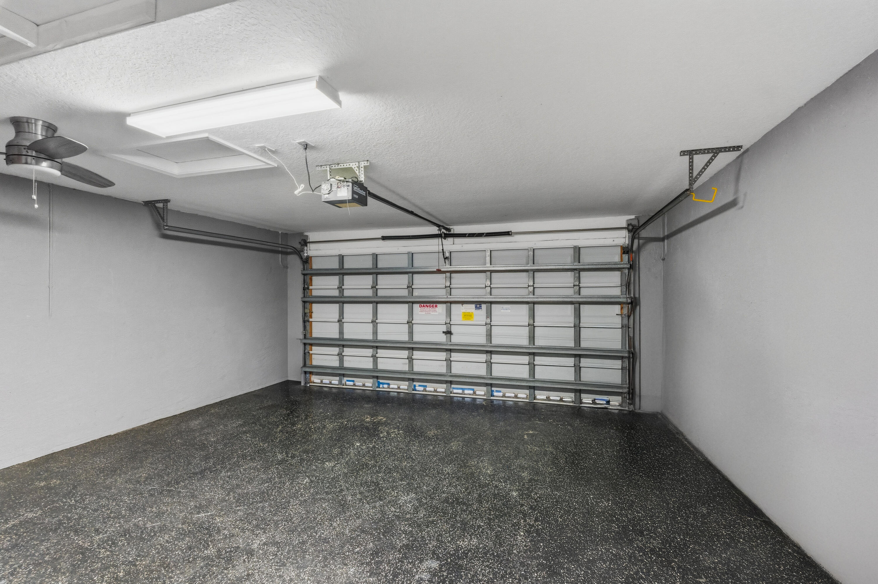 15744 Southwest 53rd Court Miramar, FL 33027 - Photo 36 of 56 DSC01568
