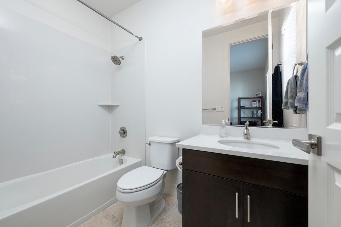 2933 Baze Road San Mateo, CA 94403 - Photo 18 of 26 Gallery Image 18