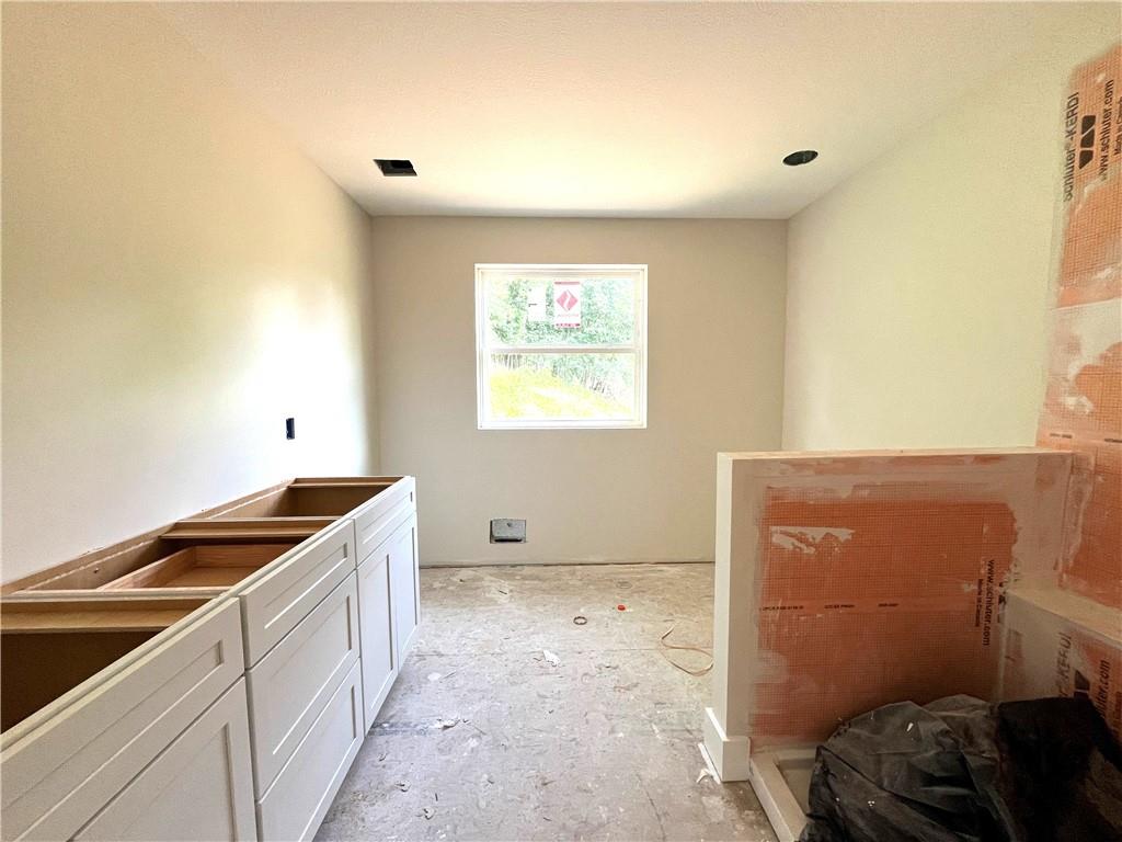 5261 Turner Road Gibsonia, PA 15044 - Photo 23 of 35 Primary Ensuite Wash Room - angle #2