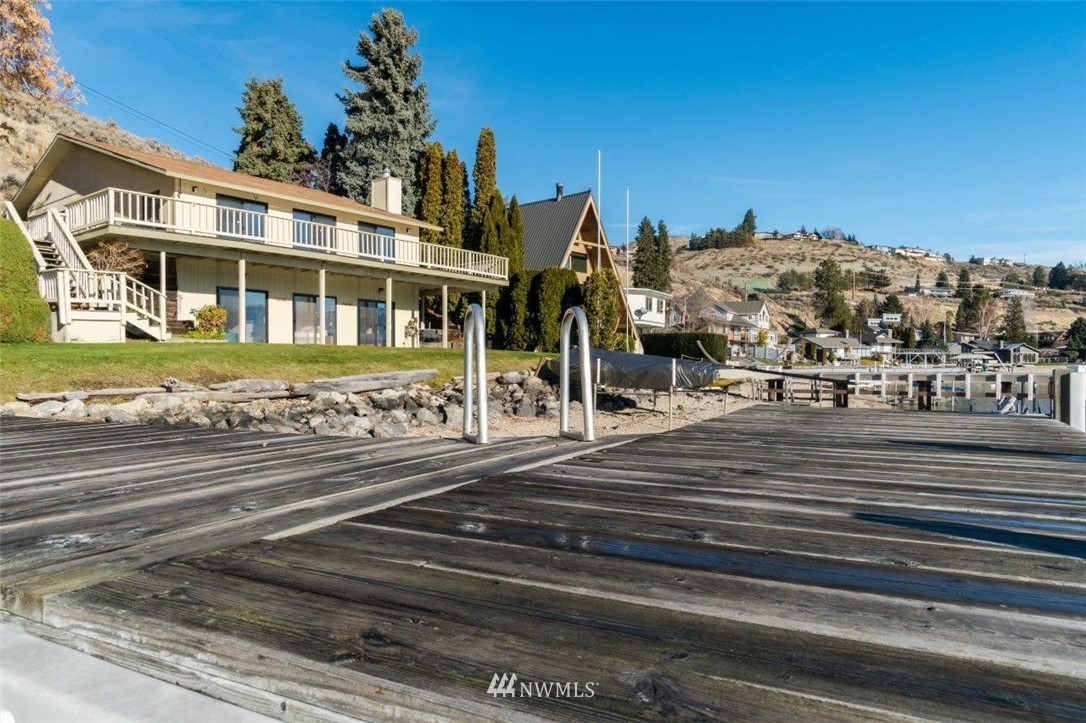 152 Spader Bay Road Chelan, WA 98816 - Photo 4 of 25 Gallery Image 4