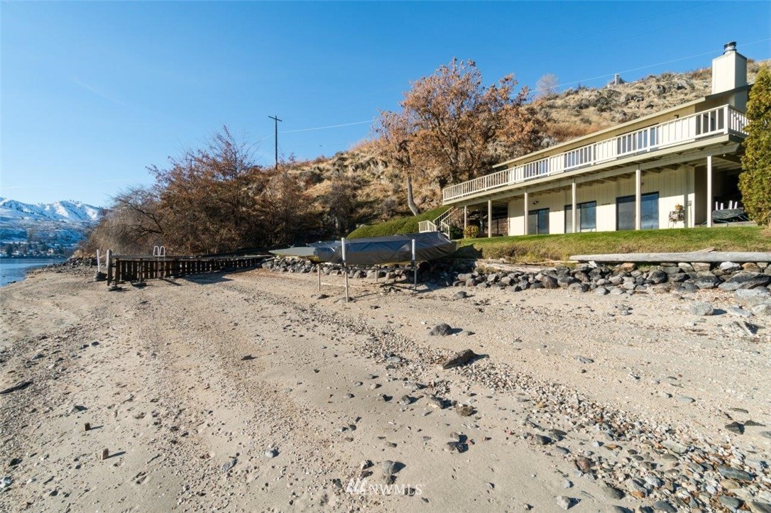 152 Spader Bay Road Chelan, WA 98816 - Photo 6 of 25 Gallery Image 6