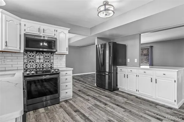 $459,500 | 1211 Napoleon Drive, Bonne Terre, MO 63628