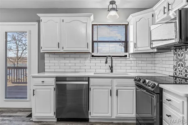 $459,500 | 1211 Napoleon Drive, Bonne Terre, MO 63628