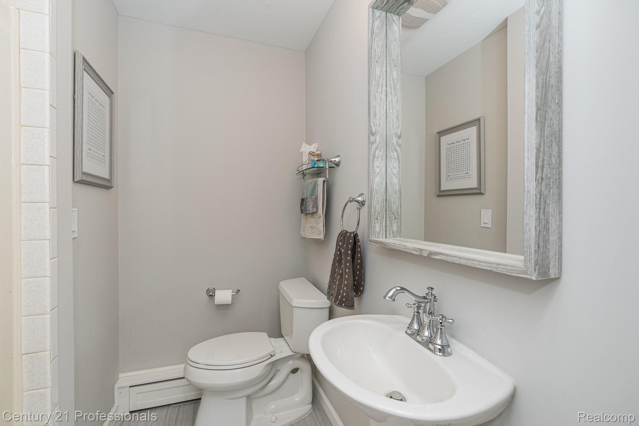 1495 North Rochester Road Oakland, MI 48363 - Photo 29 of 48 1495 Rochester Rd MLS-W033.jpg