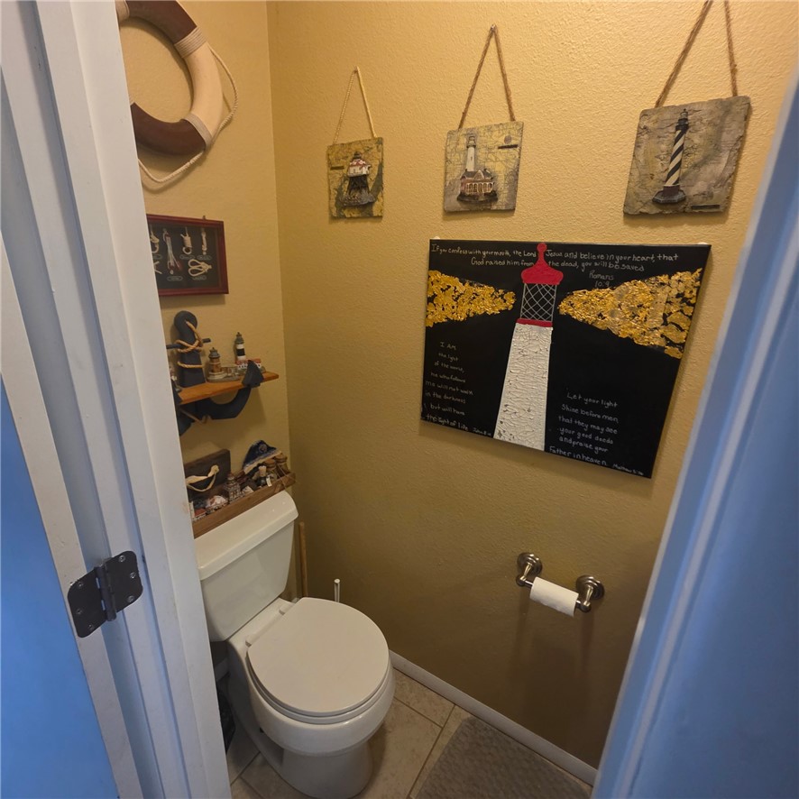 1014 Excelsior Road Greenwood, AR 72936 - Photo 20 of 37 1/2 bath on main level