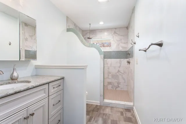 $825,000 | 3752 Schermerhorn Lake Drive, Allegan, MI 49010