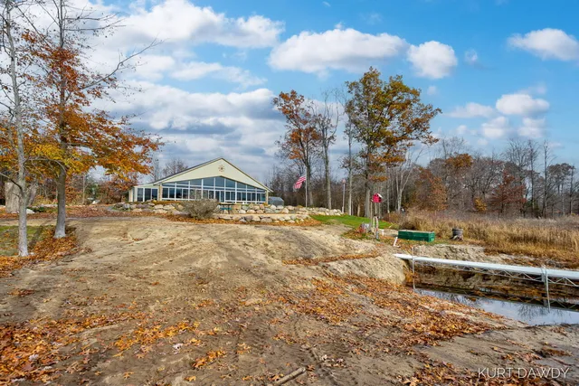 $825,000 | 3752 Schermerhorn Lake Drive, Allegan, MI 49010