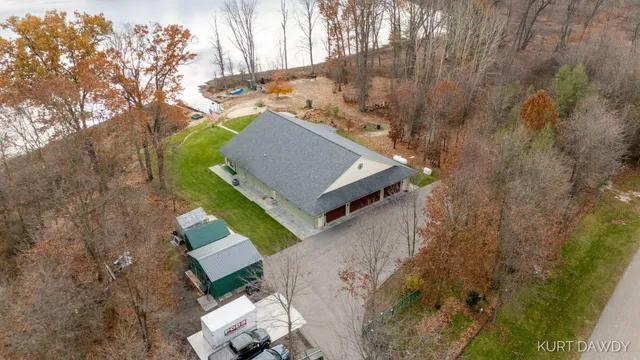 $825,000 | 3752 Schermerhorn Lake Drive, Allegan, MI 49010
