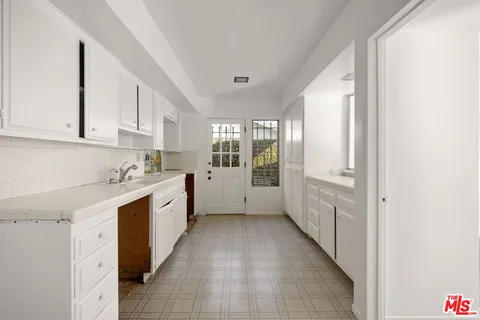 $2,250,000 | 259 Quadro Vecchio Drive, Pacific Palisades, CA 90272