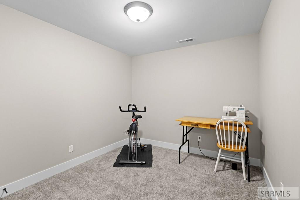 4047 Maizy Way Ammon, ID 83406 - Photo 37 of 42