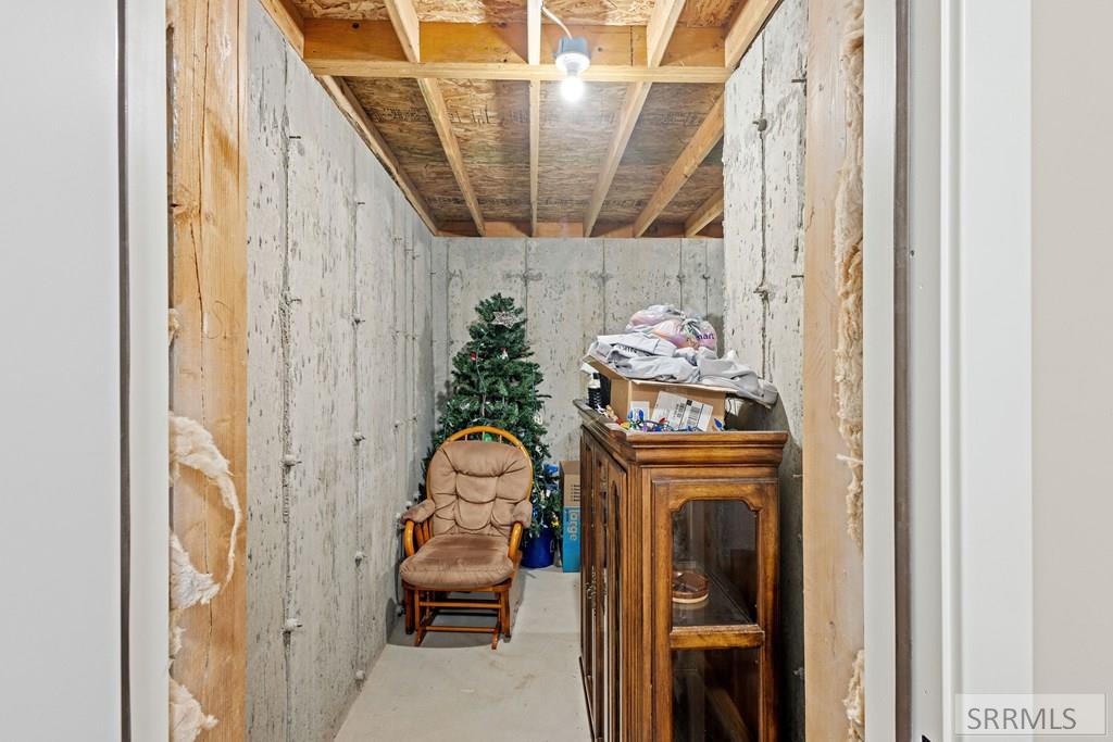 4047 Maizy Way Ammon, ID 83406 - Photo 39 of 42