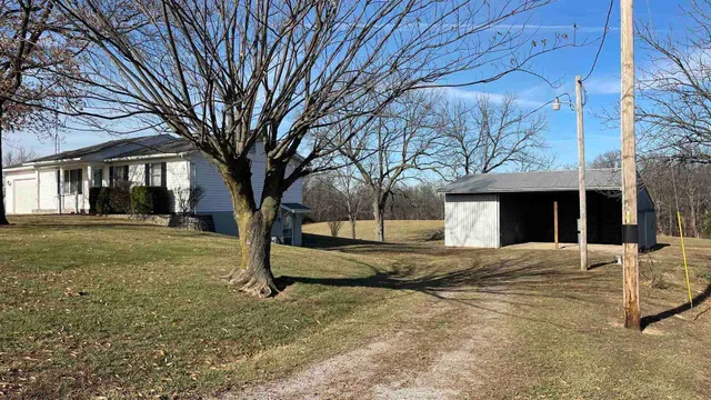 $265,000 | 11777 Wine Hill Road, Steeleville, IL 62288