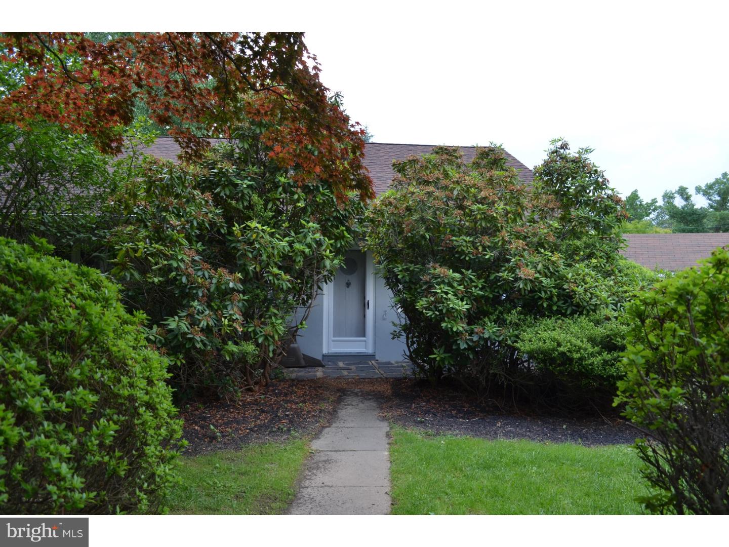 132 Cameron Road Huntingdon Valley, PA 19006 - Photo 1 of 19 Gallery Image 1