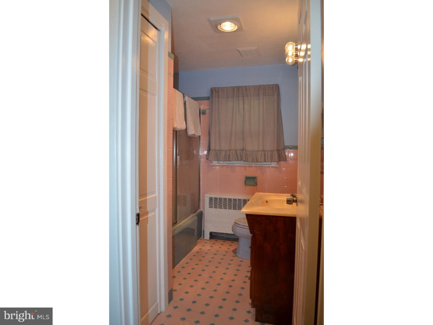 132 Cameron Road Huntingdon Valley, PA 19006 - Photo 18 of 19 Gallery Image 18