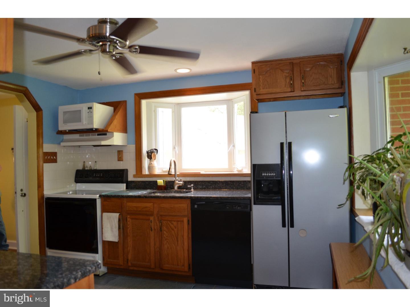 132 Cameron Road Huntingdon Valley, PA 19006 - Photo 10 of 19 Gallery Image 10