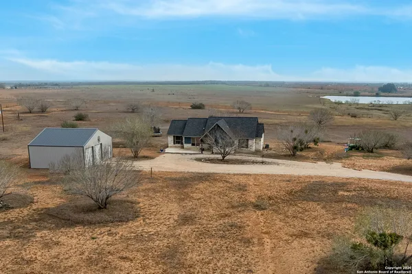 $645,000 | 8400 Farm To Market Road 140, Charlotte, TX 78011