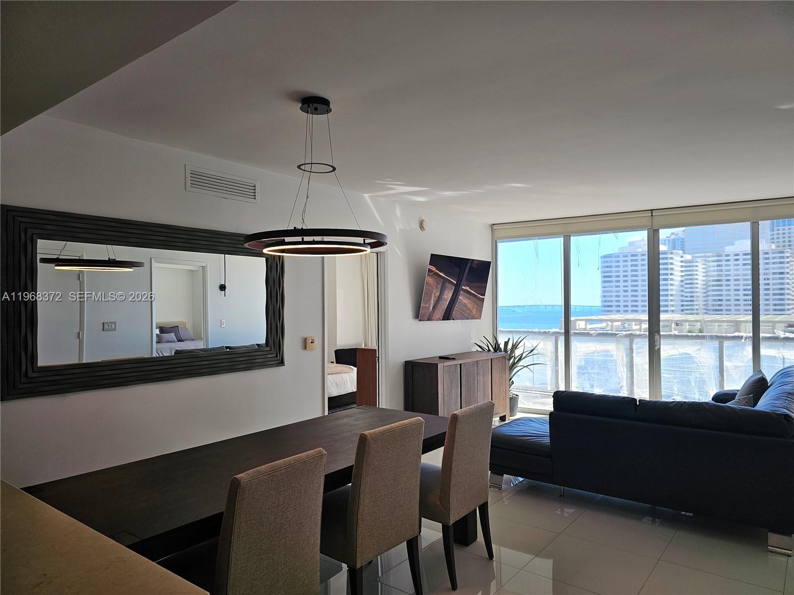 495 Brickell Avenue, Unit 905 Miami, FL 33131 - Photo 2 of 20