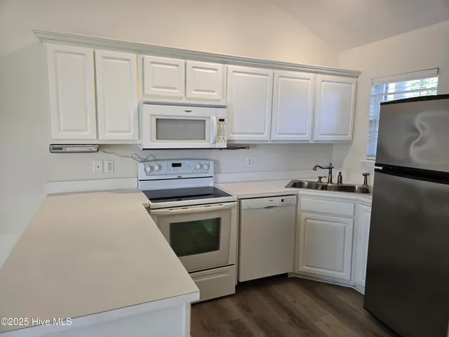 $1,500 | 3909 Merestone Drive, Wilmington, NC 28412