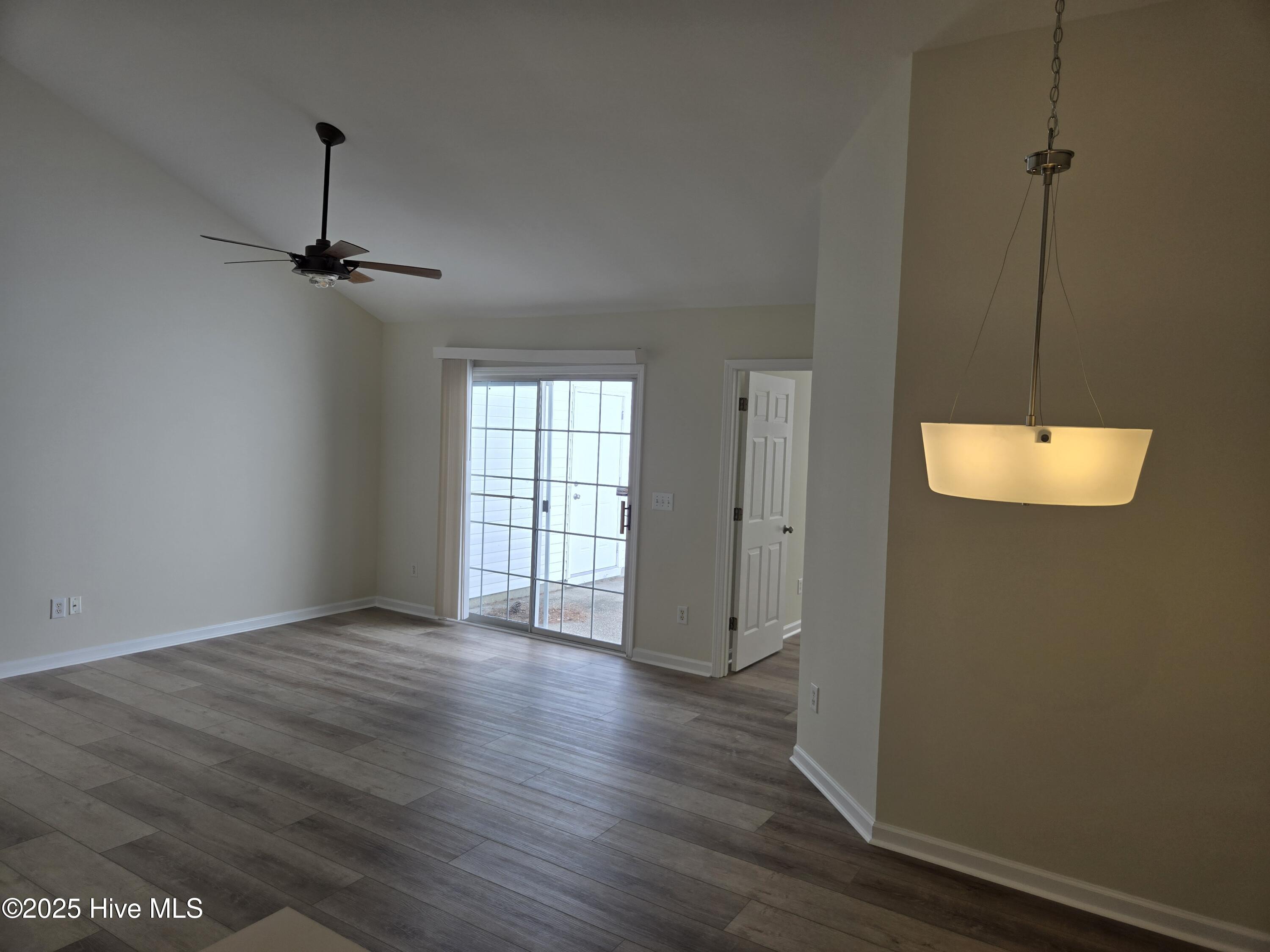 3909 Merestone Drive Wilmington, NC 28412 - Photo 4 of 20 4