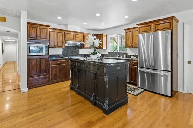 $2,958,000 | 21160 Canyon View Drive, Saratoga, CA 95070