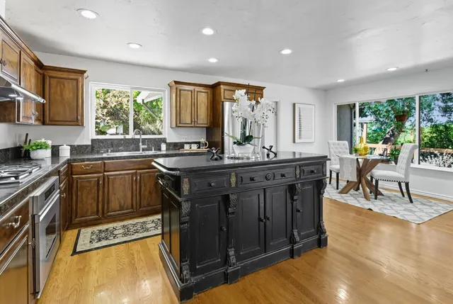 $2,958,000 | 21160 Canyon View Drive, Saratoga, CA 95070