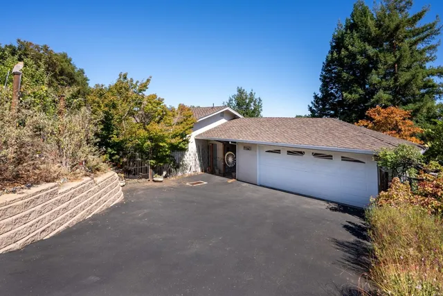 $2,958,000 | 21160 Canyon View Drive, Saratoga, CA 95070