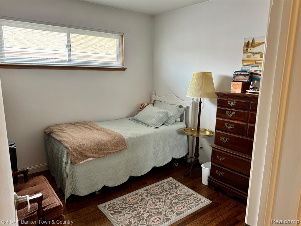 9260 Ruth Avenue Allen Park, MI 48101 - Photo 13 of 33