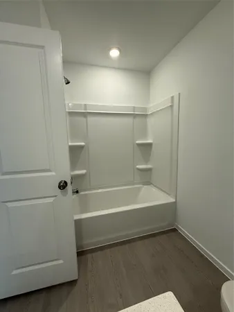 $1,895 | 335 Parkin Court, Conroe, TX 77303