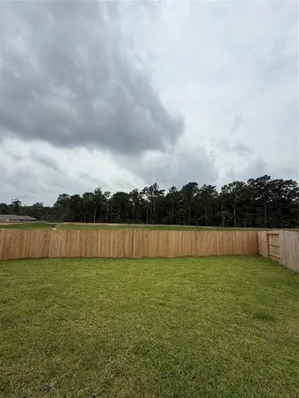 $1,895 | 335 Parkin Court, Conroe, TX 77303