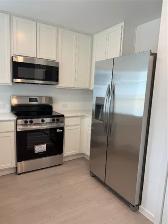 $1,895 | 335 Parkin Court, Conroe, TX 77303