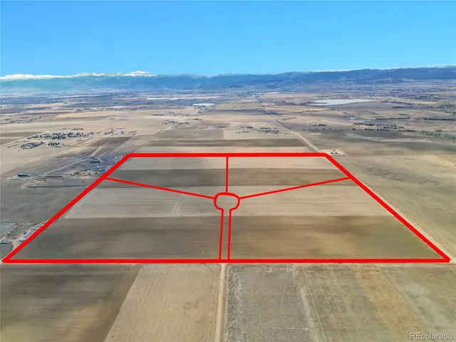 a view of a tennis court