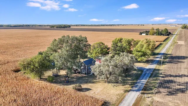 $265,000 | 151 County 1700 Road East, Villa Grove, IL 61956