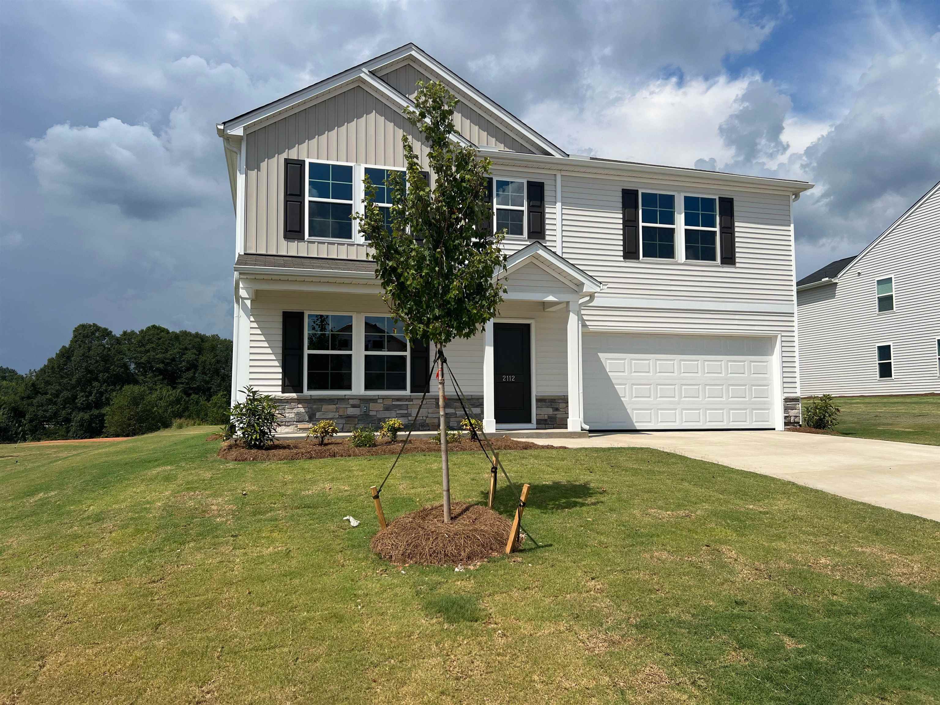 2112 Maggie Acres Road Boiling Springs, SC 29316 - Photo 3 of 36