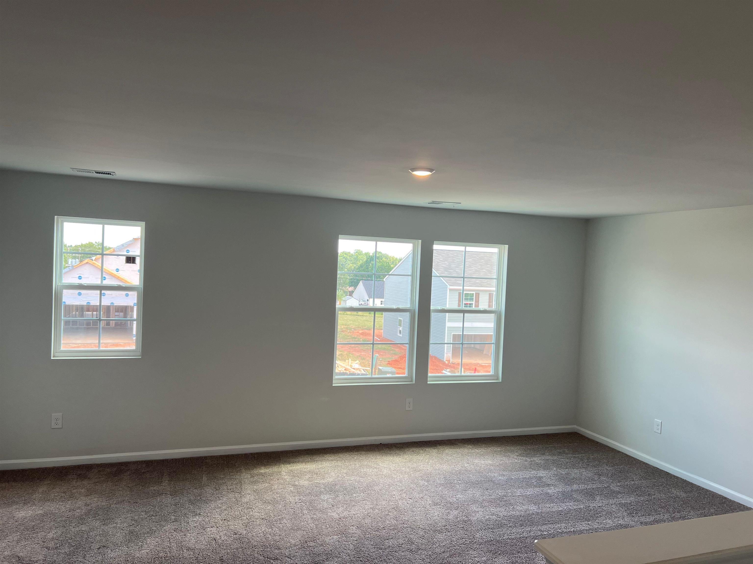 2112 Maggie Acres Road Boiling Springs, SC 29316 - Photo 5 of 36