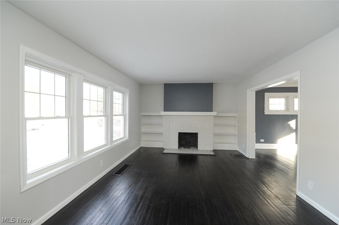 3404 Kildare Road Cleveland, OH 44118 - Photo 4 of 35 Gallery Image 4