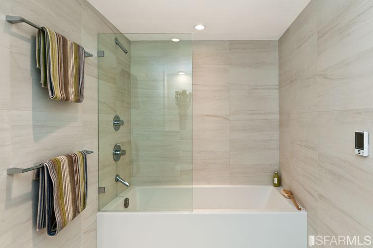 20 Massasoit Street San Francisco, CA 94110 - Photo 14 of 21