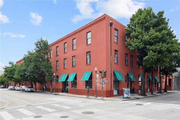 $1,700 | 330 Julia Street, Unit 225, New Orleans, LA 70130