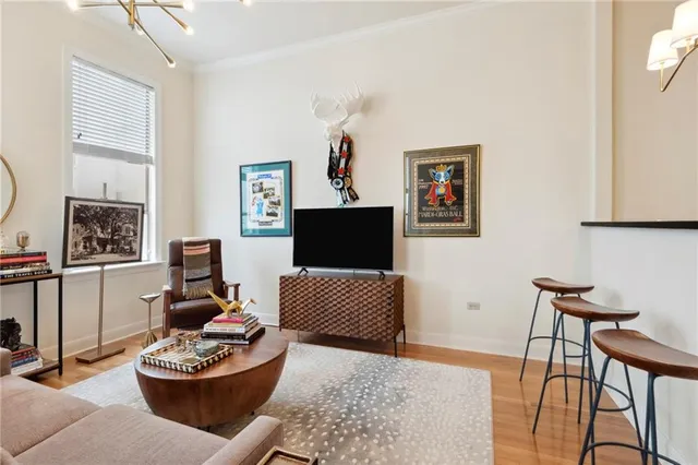 $1,700 | 330 Julia Street, Unit 225, New Orleans, LA 70130