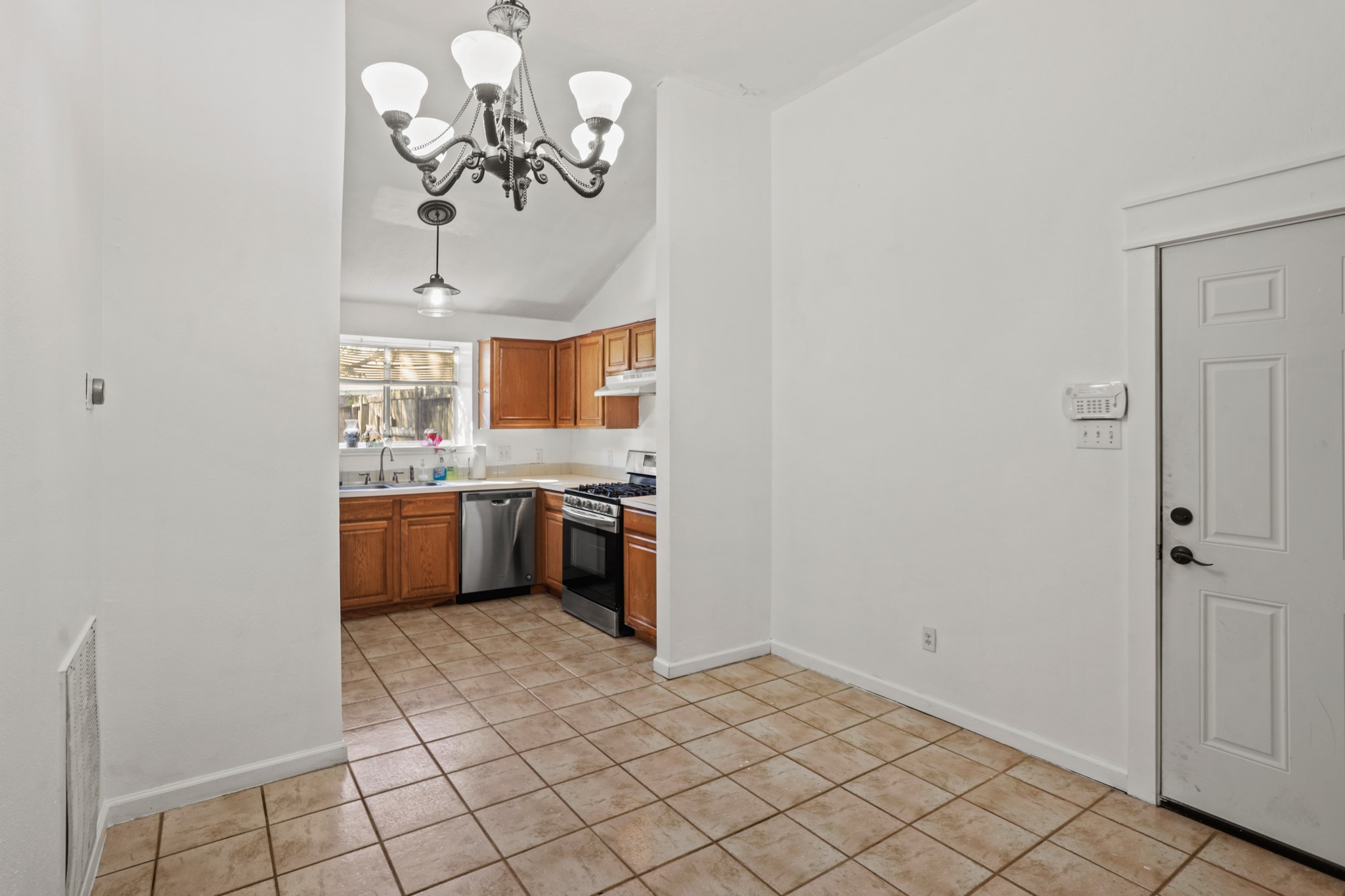 1902 Red Sky Court Spring, TX 77373 - Photo 12 of 20