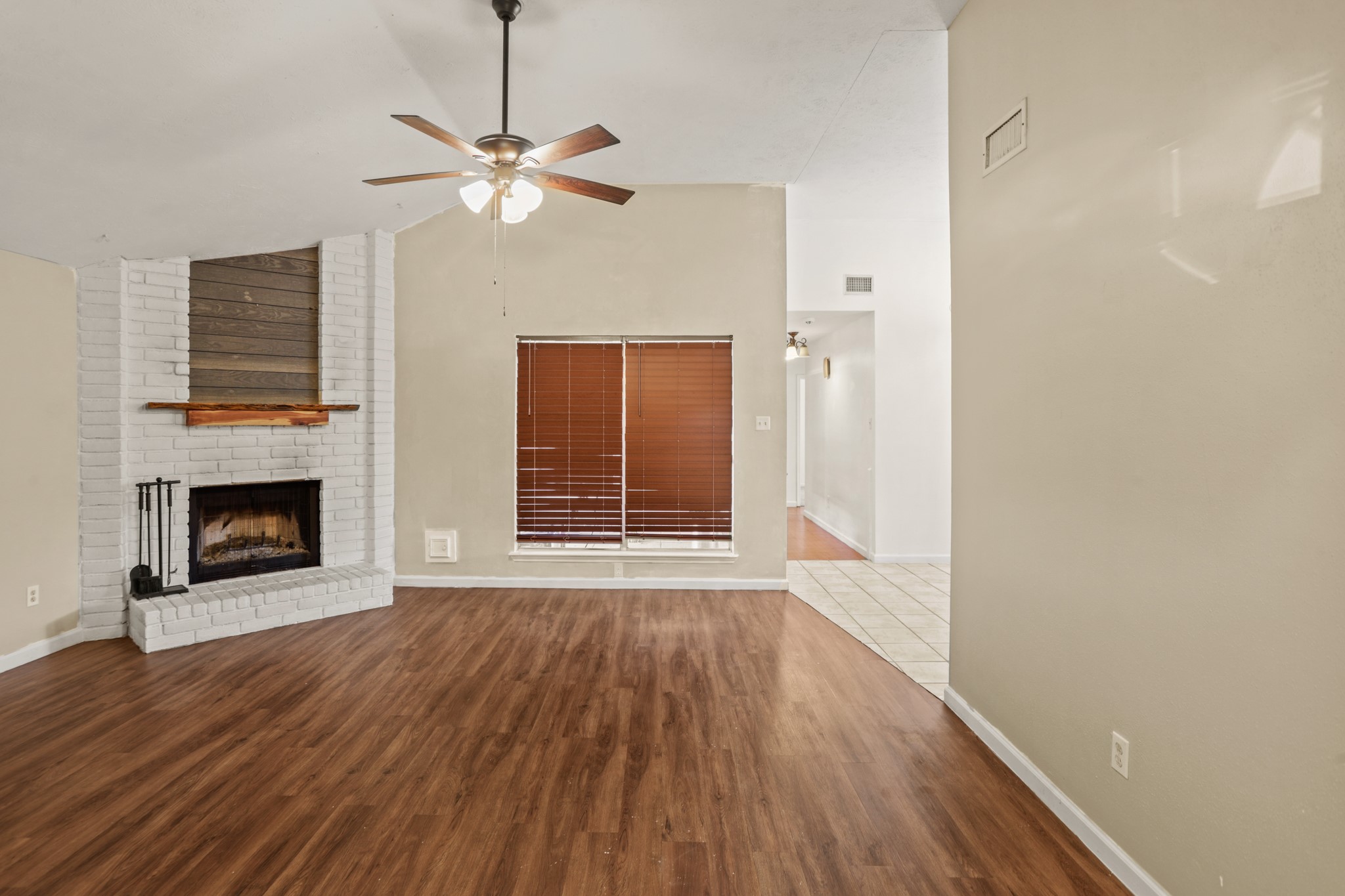 1902 Red Sky Court Spring, TX 77373 - Photo 5 of 20