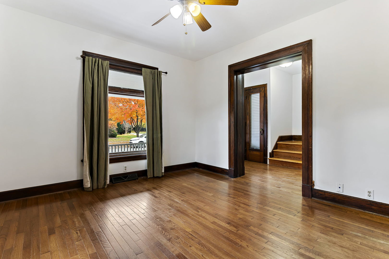 116 South West Street Naperville, IL 60540 - Photo 8 of 35 a view of livingroom with furniture and hardwood floor