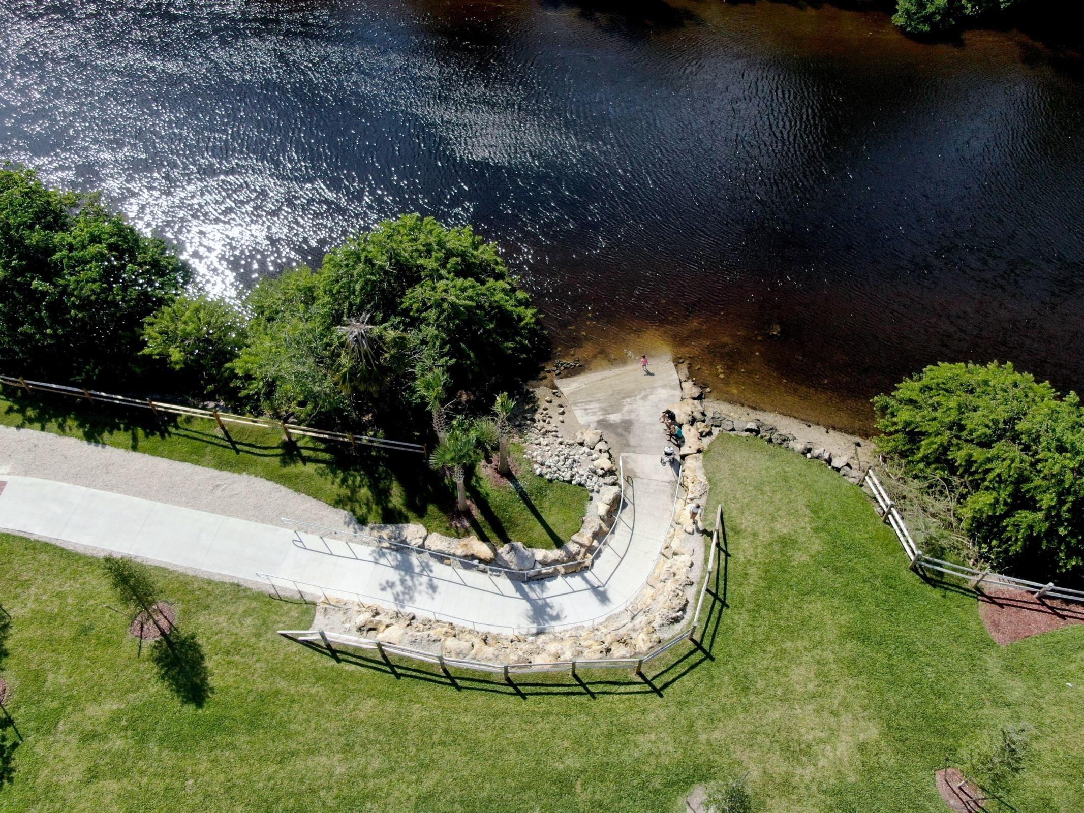 1598 Southwest 20th Street Boca Raton, FL 33486 - Photo 3 of 3 20201024014035496906000000-o