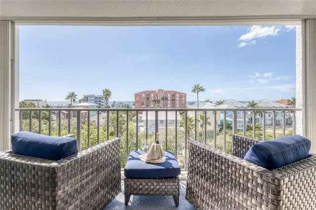 $2,995 | 19111 Vista Bay Drive, Unit 510, Indian Shores, FL 33785