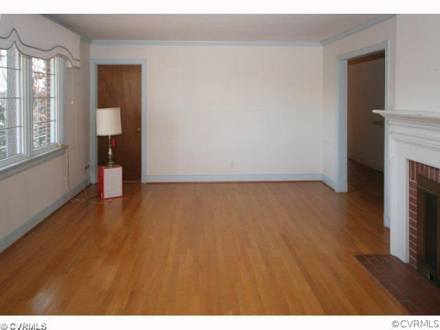8500 Halstead Road Richmond, VA 23235 - Photo 3 of 12 Living Room