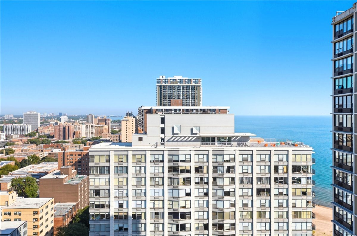 5701 North Sheridan Road, Unit 26B Chicago, IL 60660 - Photo 13 of 18 a view of a building with a lot of windows